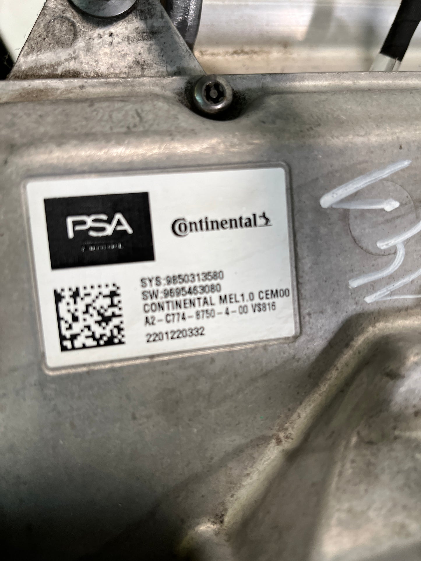 Elektromotor Moteur pour Opel Corsa F Corsa-e ZKX ZK01 9850313580 9695463080 6.400 KM d'occasion - Moteur Auto Usagé