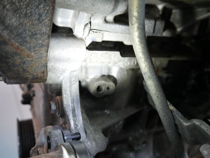 Vue moteur 2ZR-FXE/2ZRFXE Toyota 1.8L – pièce occasion