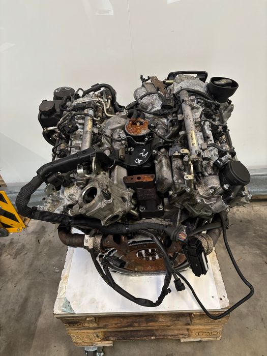 Vue moteur OM642.950-642.950-OM642 Mercedes-Benz 3.0L – pièce occasion