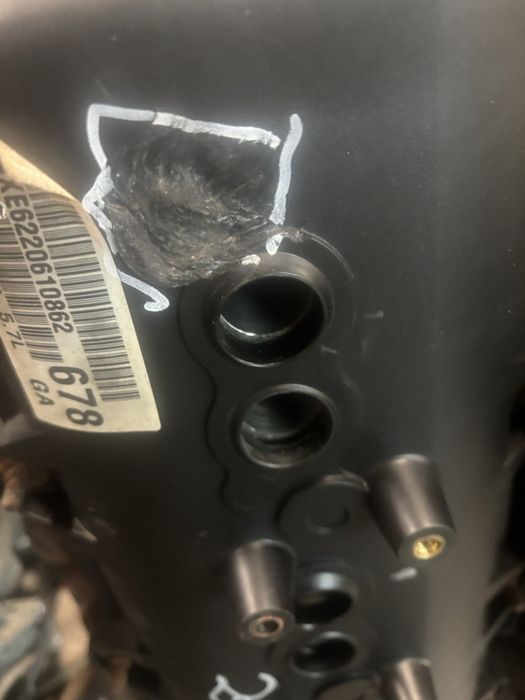 Vue moteur EZA Dodge 5.7L – pièce occasion