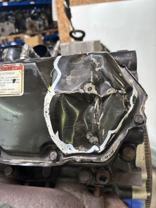 Vue moteur K-T444E-Navistar-Power-Stroke Ford 7.3L – pièce occasion