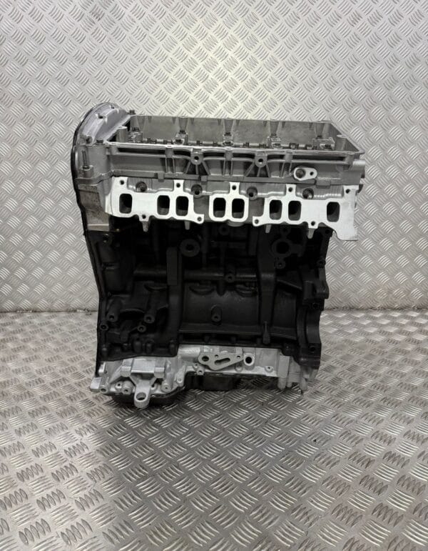 Moteur reconditionné Ford — vue 3