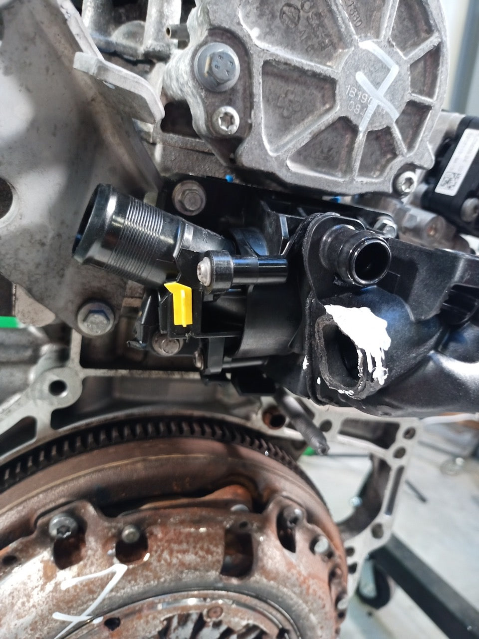 Moteur pour Citroen 1,5 BlueHDi YH01 YHW DV5RE 1634153980 d'occasion - Moteur Auto Usagé