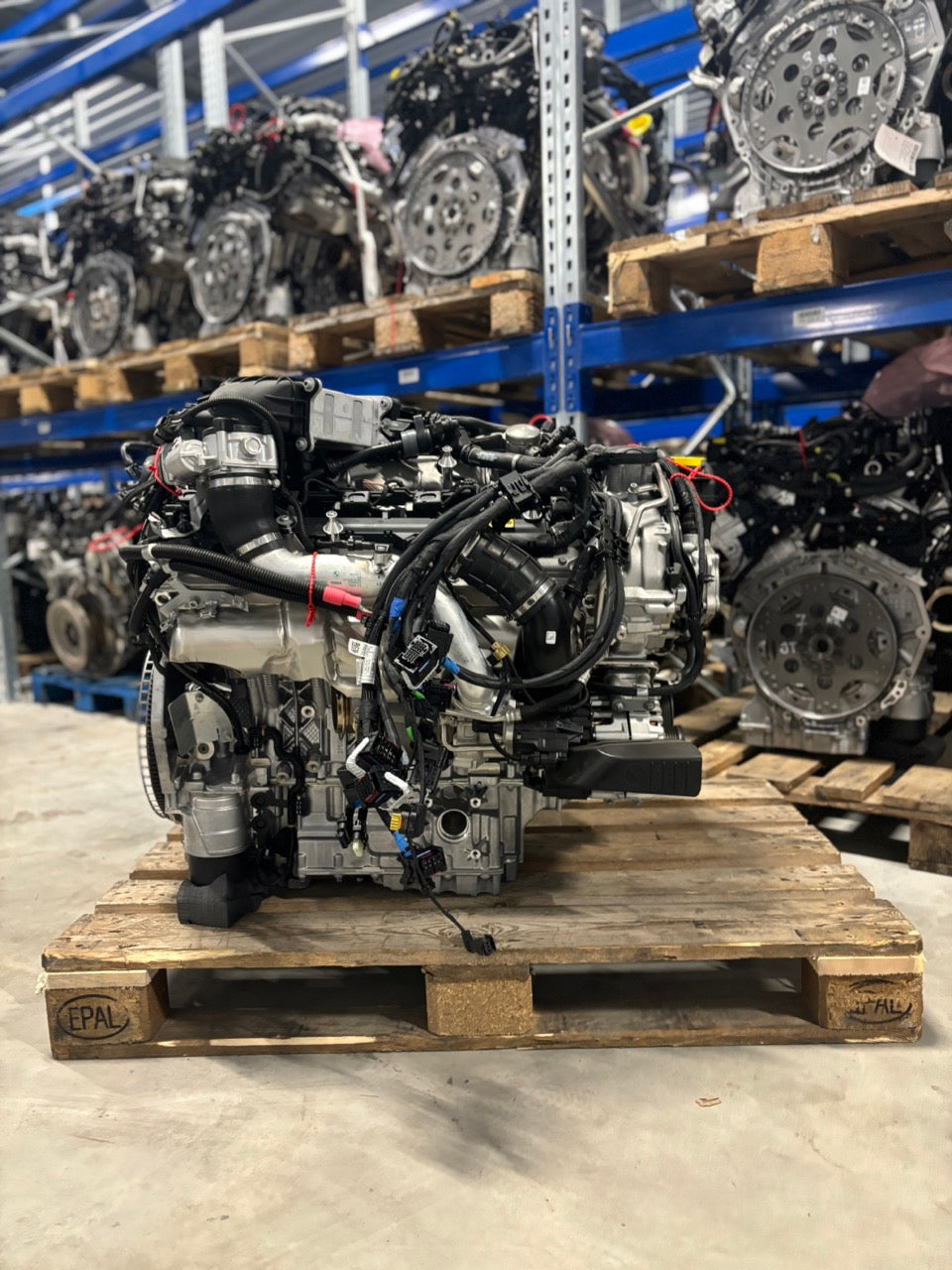 Moteur NEUF RR Rolls Royce MK2 2022 V12 N74B68A N74B68 N74B68U2 | ExpressParts