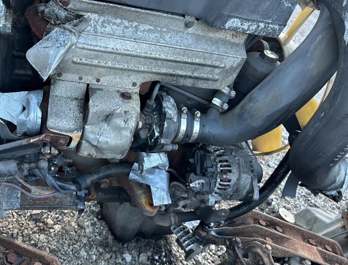 Moteur d'occasion Mercedes Vario 904 4.3L – OM-904.914-OM904.914-OM904LA/A0424471740 – 2000