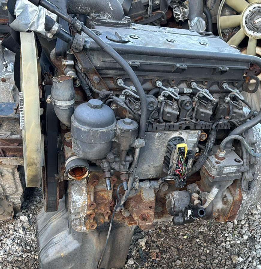 Moteur Mercedes Vario 904 4,3 D OM 904.914 OM904.914 OM904LA A0424471740 d'occasion - Moteur Auto Usagé