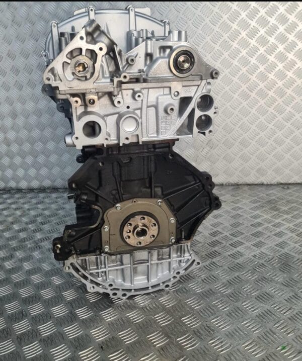 Moteur reconditionné Ford — vue 3