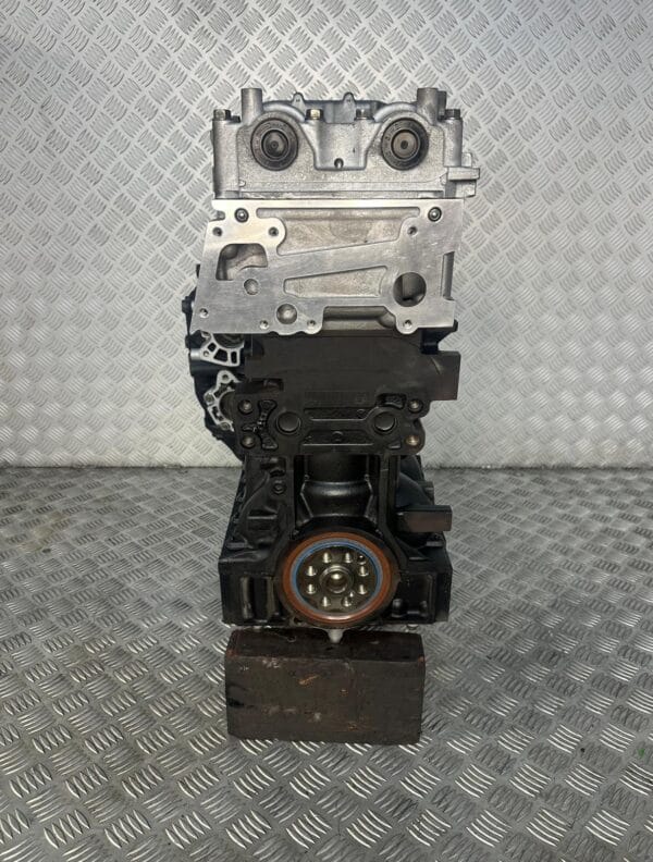 Moteur reconditionné Iveco — vue 3