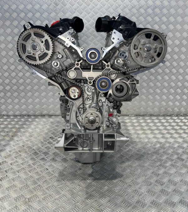 Moteur reconditionné Jaguar — Moteur reconditionné Jaguar XF XE XJ 3.0 - 306DT ·