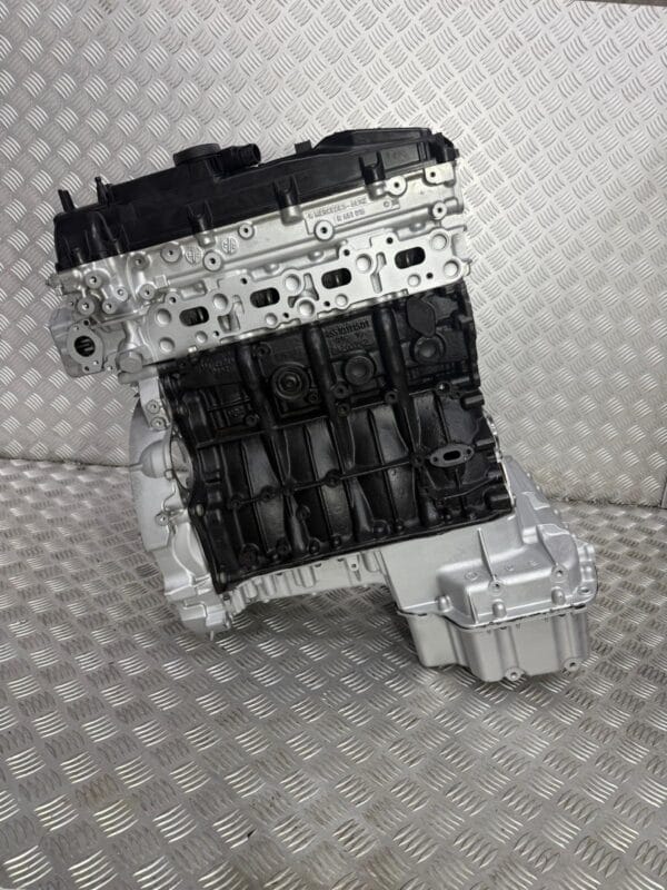 Moteur reconditionné Mercedes-Benz — vue 2