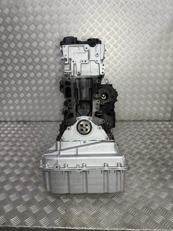 Moteur reconditionné Mercedes-Benz — Moteur reconditionné Mercedes-Benz Sprinter 2.1 - 