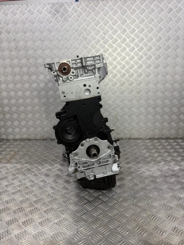 Moteur reconditionné Peugeot — vue 3