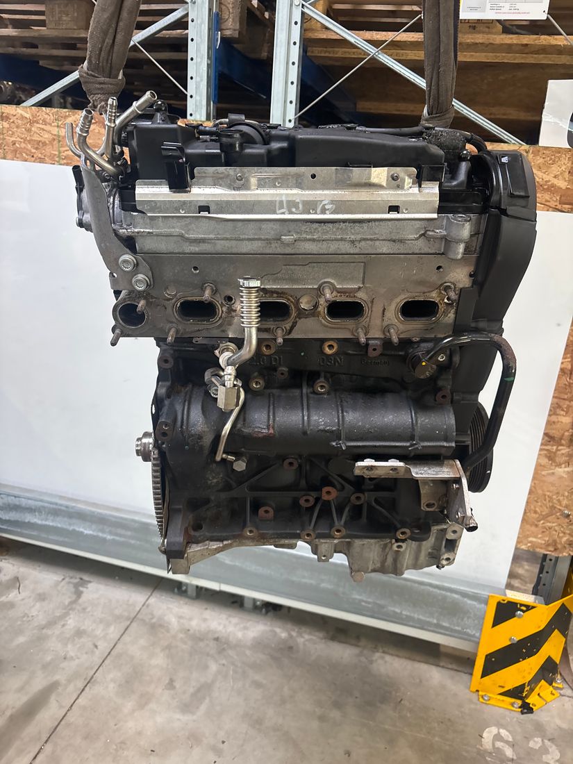 Moteur CSUA Audi A5 Q5 CSUA CSU – vue détail