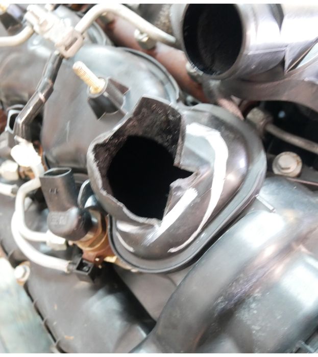 Vue moteur 368DT Land Rover 3.6L – pièce occasion