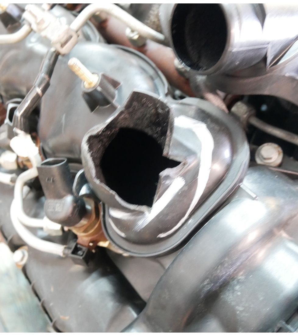 Vue moteur 368DT Land Rover 3.6L – pièce occasion
