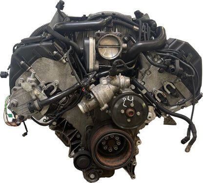 Moteur N62B44A-N62 BMW Série 7 (E65) – vue détail
