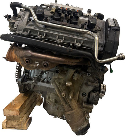 Moteur AXQ VW Tourag – vue détail