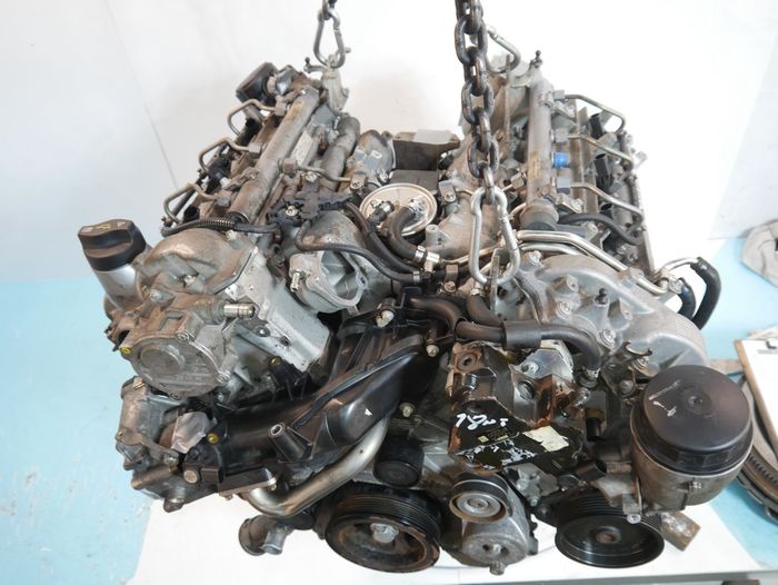 Vue moteur OM642.920-642.920-OM642 Mercedes-Benz 3.0L – pièce occasion