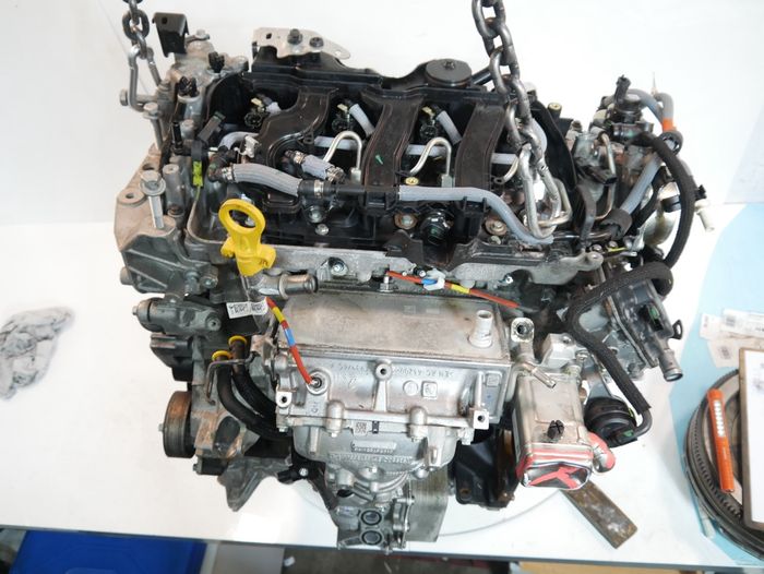 Moteur Nissan Primastar Trafic M9R-M9R717 – Express Parts Belgique