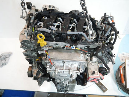 Moteur Nissan Primastar Trafic M9R-M9R717 – Express Parts Belgique