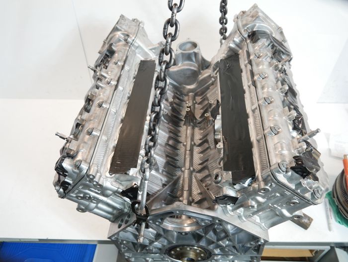 Moteur BMW Série 5 (E60)/6 (E63) S85B50A-S85 – Express Parts Belgique