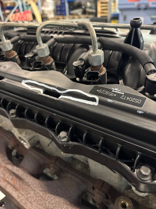 Vue moteur D5204T2-D52 Volvo 2.0L – pièce occasion