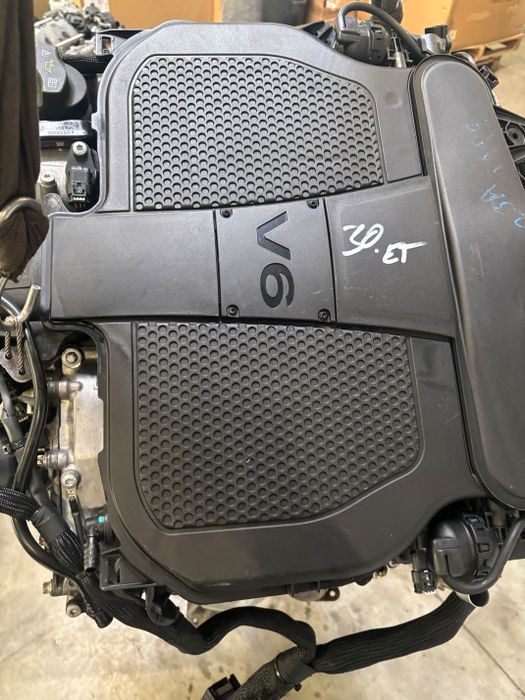 Vue moteur M276.957-276.957-M276 Mercedes-Benz 76.9L – pièce occasion