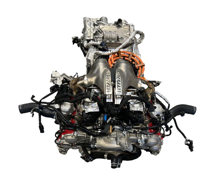 Moteur F163BC-PHEV Ferrari 296 GTS Cabriolet 3 800 km – vue détail