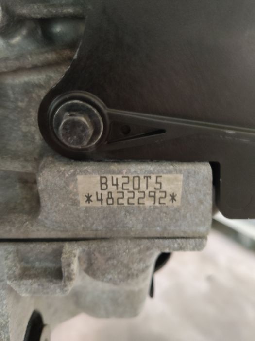 Vue moteur B420T5-B-420-T-5 Volvo 2.0L – pièce occasion