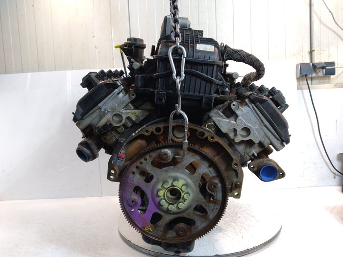 Moteur EZB Chrysler 300C Commander Cherokee 328 000 km – vue détail