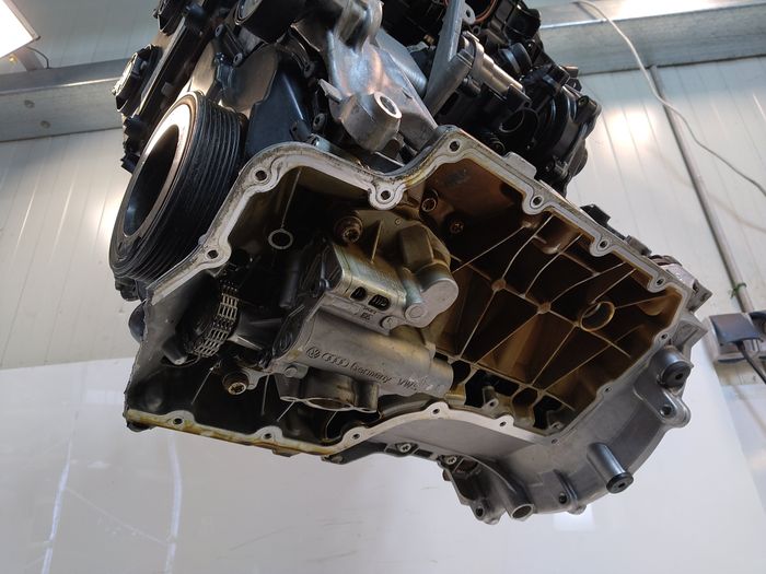 Vue moteur CYM-CYMC Audi 2.0L – pièce occasion