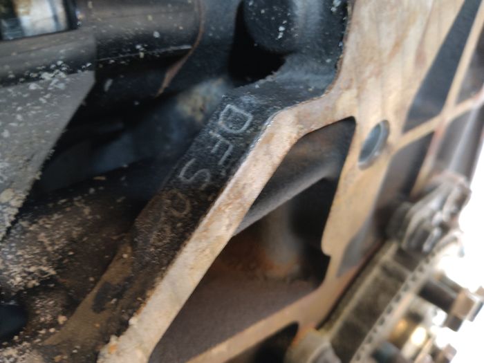 Vue moteur DFSD-DFS VW 2.0L – pièce occasion