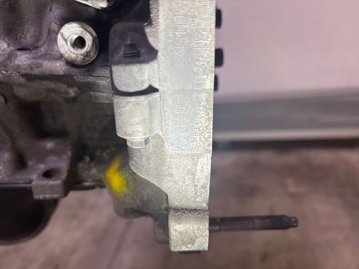 Vue moteur YHY-YH01-DV5RD Peugeot 1.5L – pièce occasion