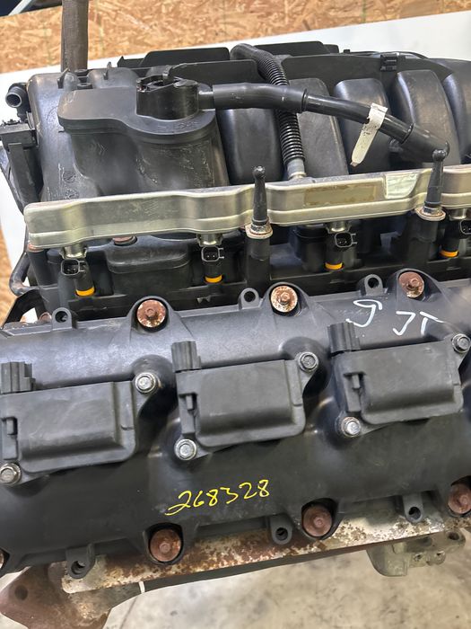 Vue moteur EZH Jeep 5.7L – pièce occasion