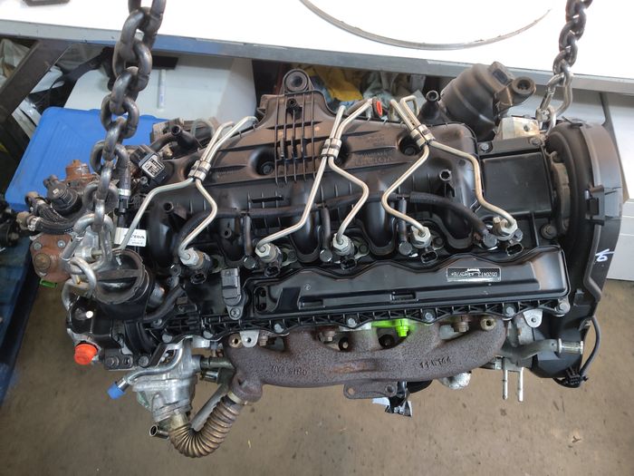 Vue moteur D5204T3-D52 Volvo 2.0L – pièce occasion