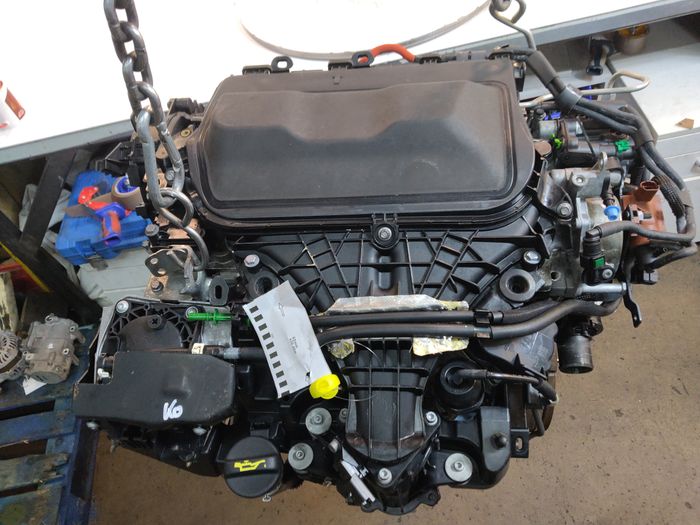 Vue moteur UFBB Ford 2.0L – pièce occasion