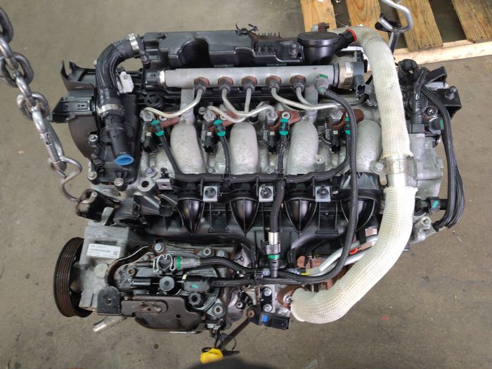 Vue moteur Q4BA Ford 2.2L – pièce occasion