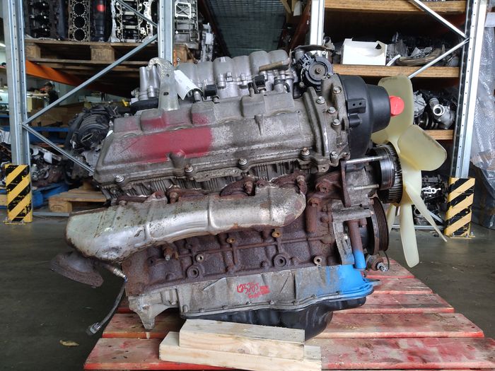 Moteur 2UZ-FE/2UZFE/2UZ Toyota Tundra Land Cruiser 100 297 000 km – vue détail