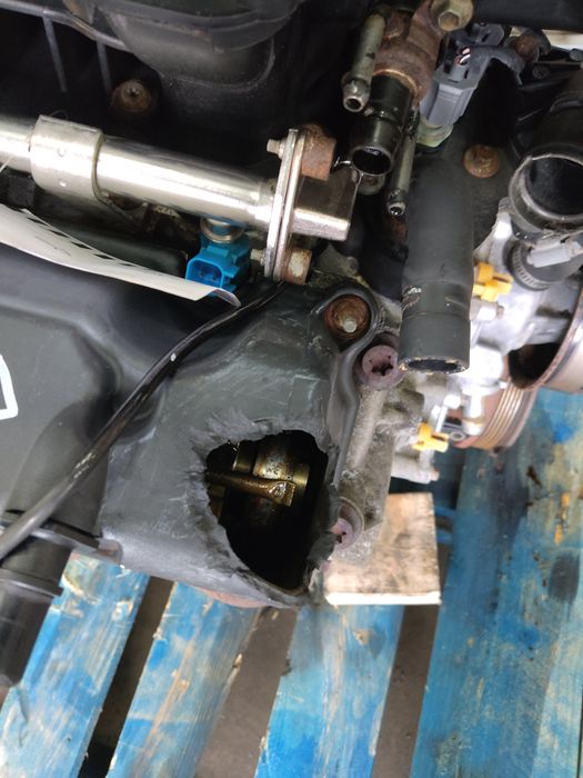 Vue moteur T40VSEX-T40 Ford 4.0L – pièce occasion