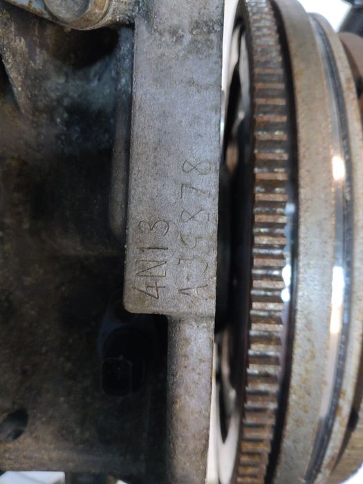 Vue moteur 4N13 Mitsubishi 1.8L – pièce occasion