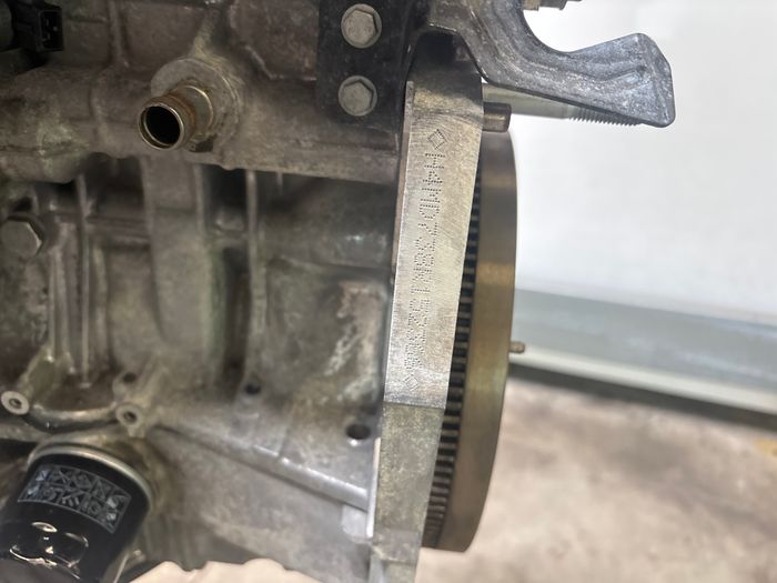 Vue moteur H4M738-H4M Dacia 1.6L – pièce occasion