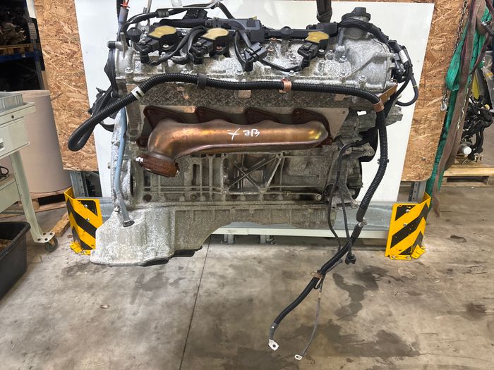 Moteur d'occasion Mercedes-Benz 5.5L 273.966-M273.966-M273 – état général