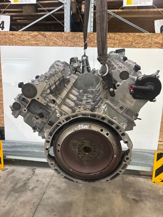 Moteur 273.963-M273.963-M273 Mercedes-Benz GL (X164) 297 000 km – vue détail