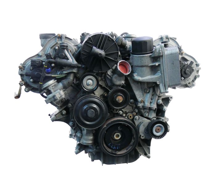 Moteur M273.966-273.966 Mercedes-Benz E (C207/A207) E 500 – vue détail