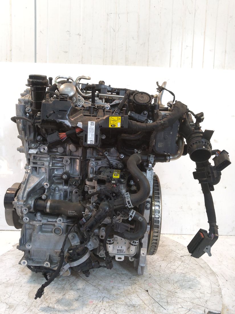 Moteur M282.914-282.914-OM282 Mercedes-Benz Mercedes CLA 54 677 km – vue détail