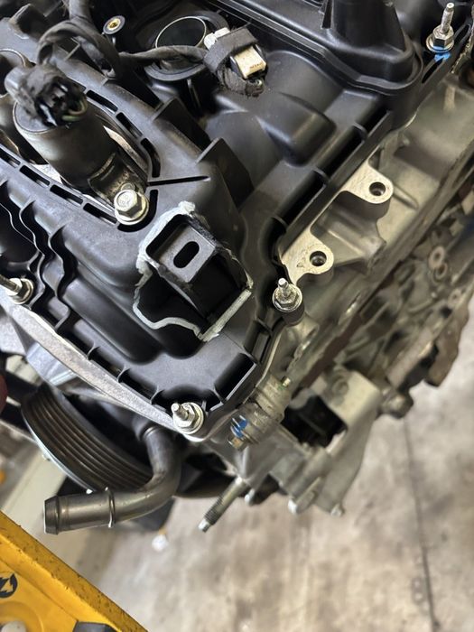 Vue moteur C27PD0X Ford 2.7L – pièce occasion
