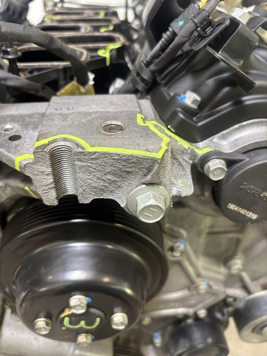 Vue moteur G6DN Genesis 3.8L – pièce occasion