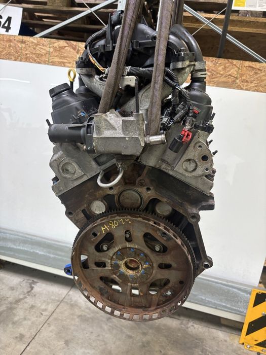 Moteur EGL Chrysler Town & Country Grand Caravan 384 000 km – vue détail