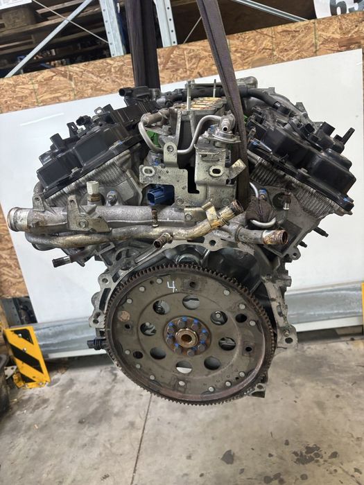 Moteur VQ35DE-VQ35 Nissan Pathfinder – vue détail