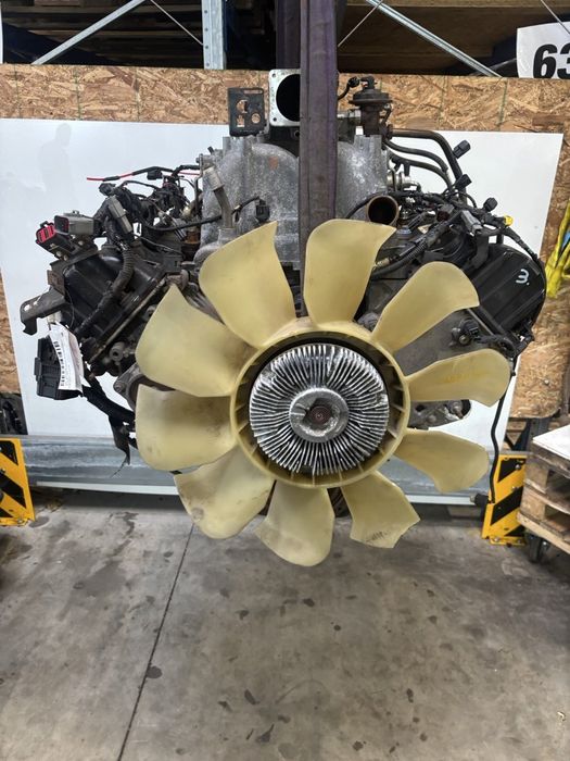 Moteur 99W Ford E150 E250 318 400 km – vue détail